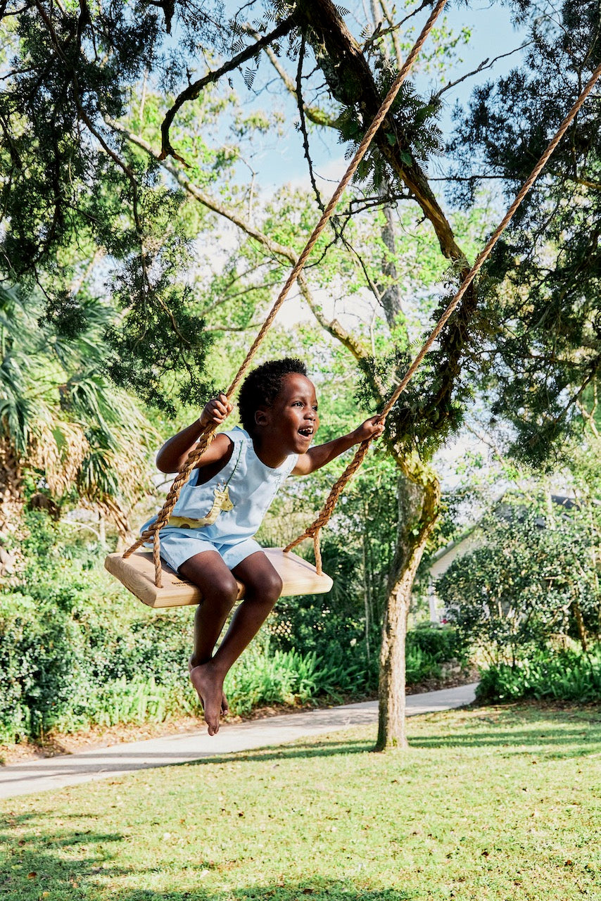 tree swing kid